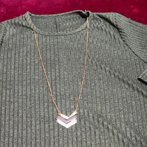 Dark Green Dress 👗 - Picture 3 of 7